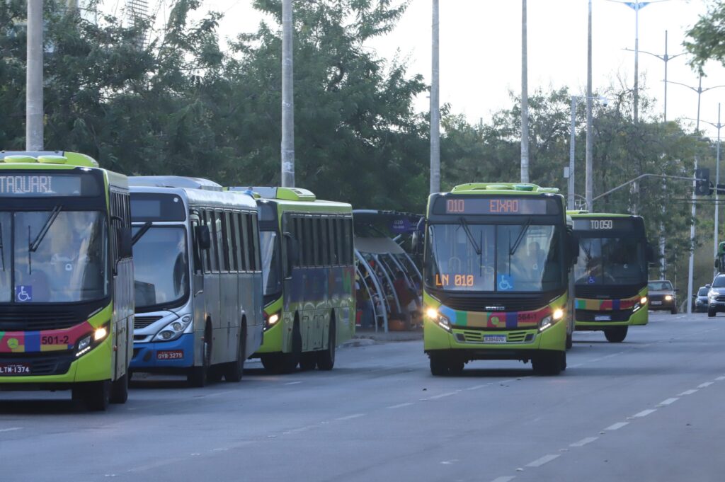 Prefeitura vai pagar R$ 196 milhões para empresa assumir transporte coletivo de Palmas por um ano