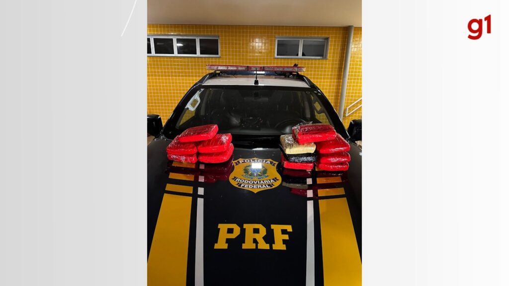 Casal é flagrado com 13 kg de supermaconha escondidos em painel de carro na BR-153