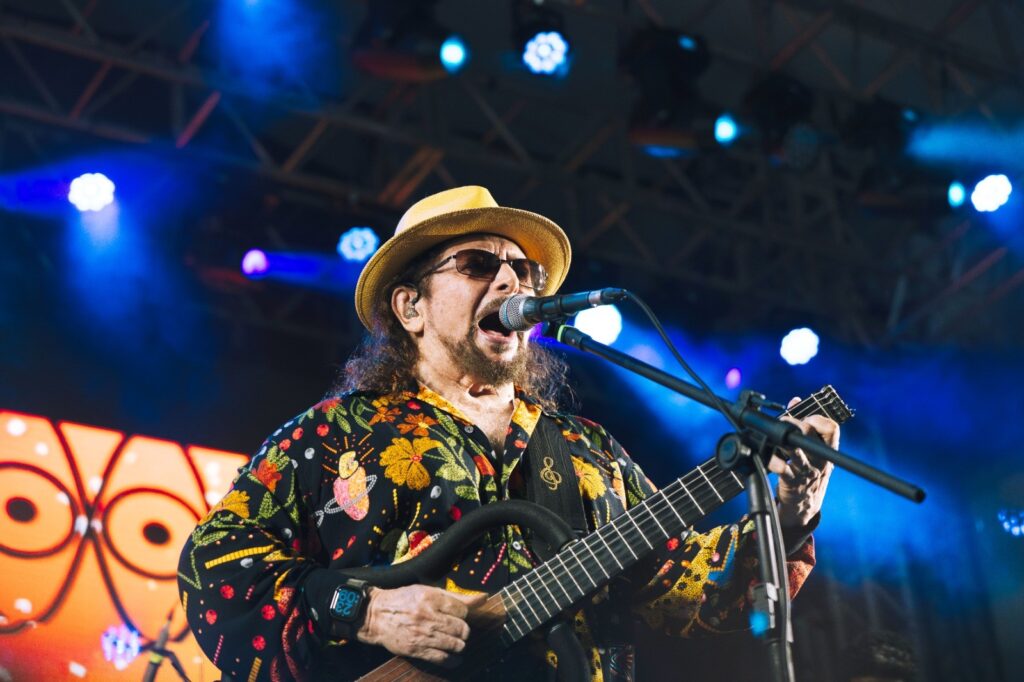 Atração do The Town, Geraldo Azevedo diz que frevo é ‘o maior rock do Brasil’