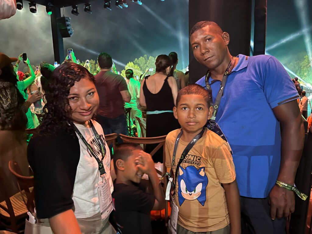 Família ribeirinha comemora convite surpresa para Amazônia Live: ‘Acompanhei tudo desde o primeiro dia e está muito bonito’