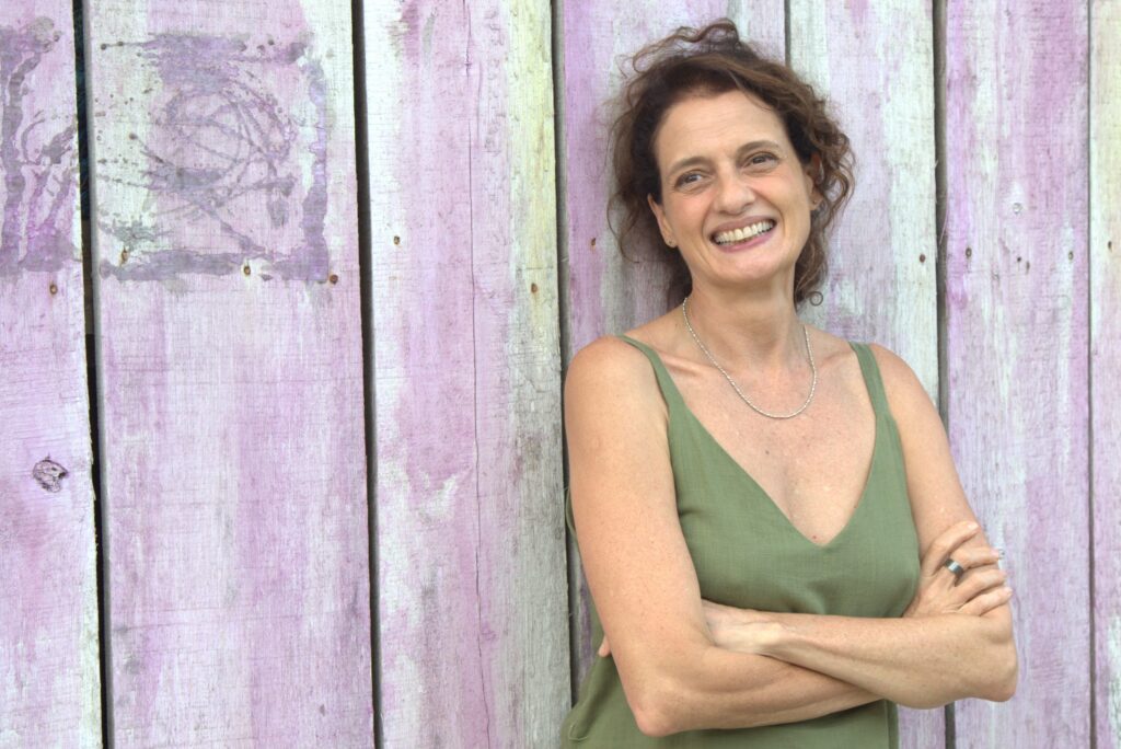 ‘Feliz em ver pessoas torcendo por artista como se torce por jogador de futebol’, diz Denise Fraga