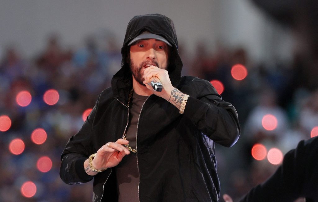 Ex-funcionário confessa roubo e venda de músicas inéditas do rapper Eminem na internet